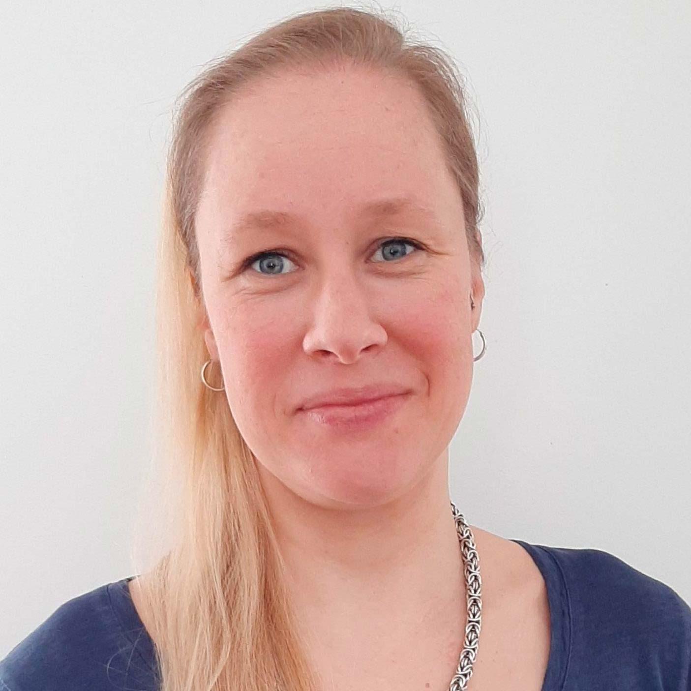 Hoitotyötä sydämellä - Anne Kärkkäinen.